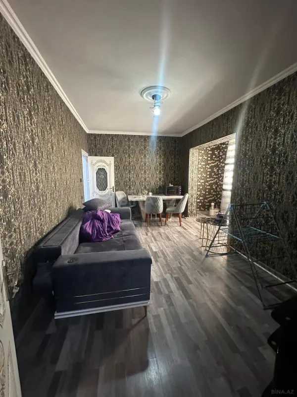 Satılır 2 otaqlı mənzil 43 m²