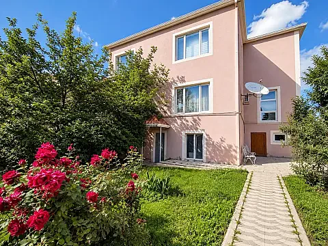 Satılır 7 otaqlı həyət evi 310 m² — Bakı, Bakıxanov 7 otaq 310.00 m²