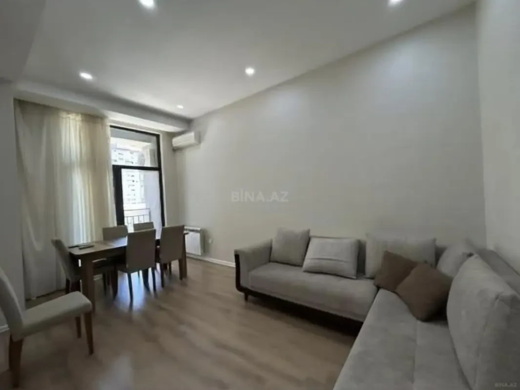 Kirayə verilir 2 otaqlı mənzil 65 m²