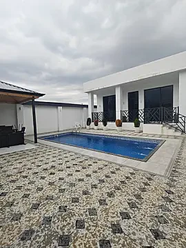 Kirayə verilir 2 otaqlı həyət evi 100 m² — Qəbələ 2 otaq 100.00 m²
