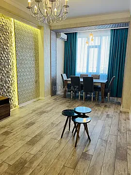 Kirayə verilir 2 otaqlı mənzil 75 m² — Bakı, Nərimanov 2 otaq 75.00 m²
