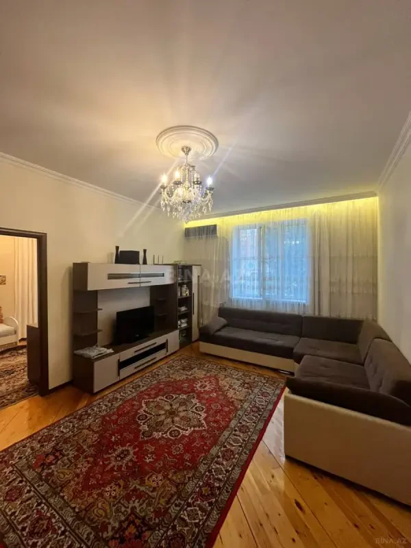 Satılır 2 otaqlı mənzil 60 m²
