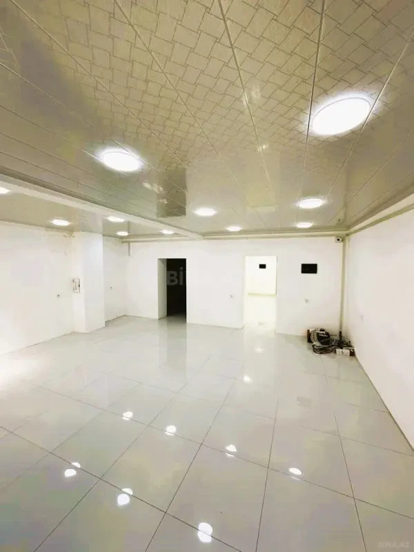Kirayə verilir obyekt 135 m²