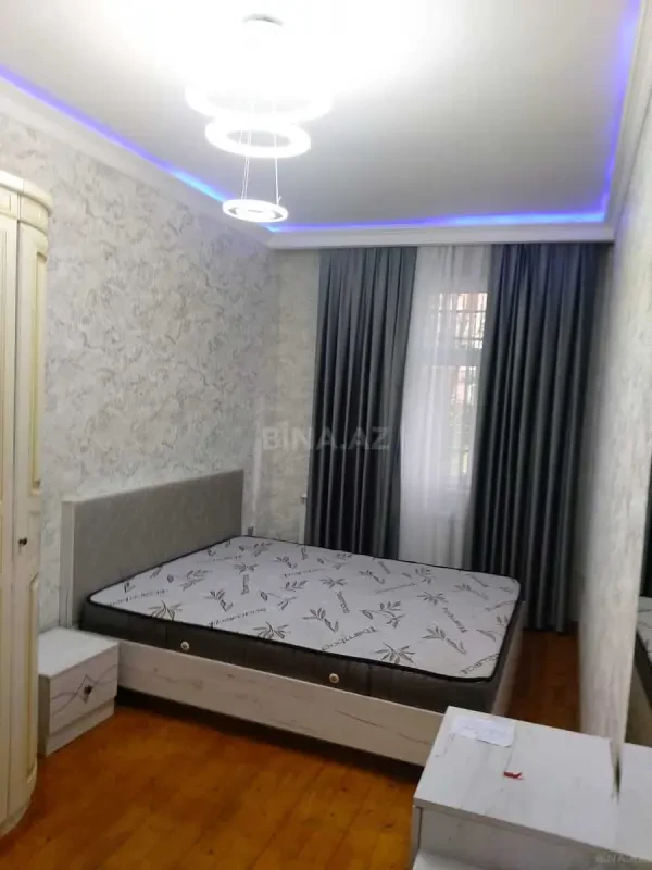 Satılır 2 otaqlı mənzil 56 m²