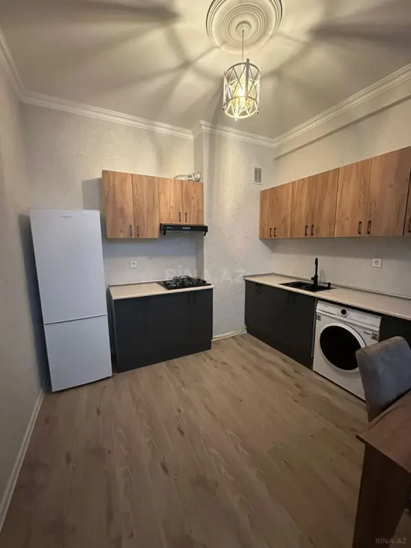 Kirayə verilir 2 otaqlı mənzil 76 m²