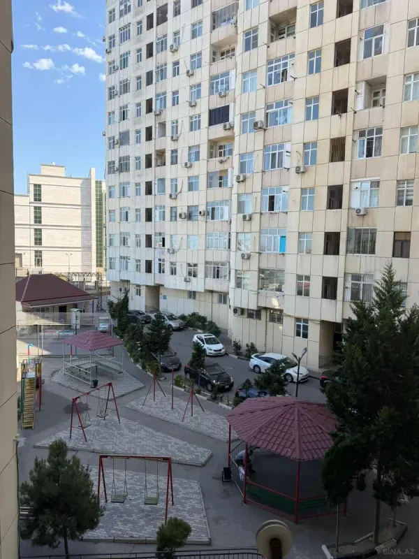 Kirayə verilir 2 otaqlı mənzil 50 m²