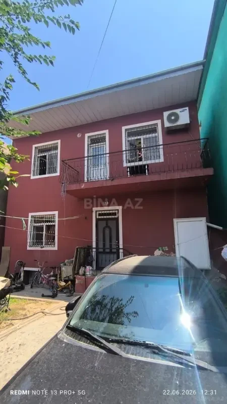 Satılır 4 otaqlı həyət evi 180 m²