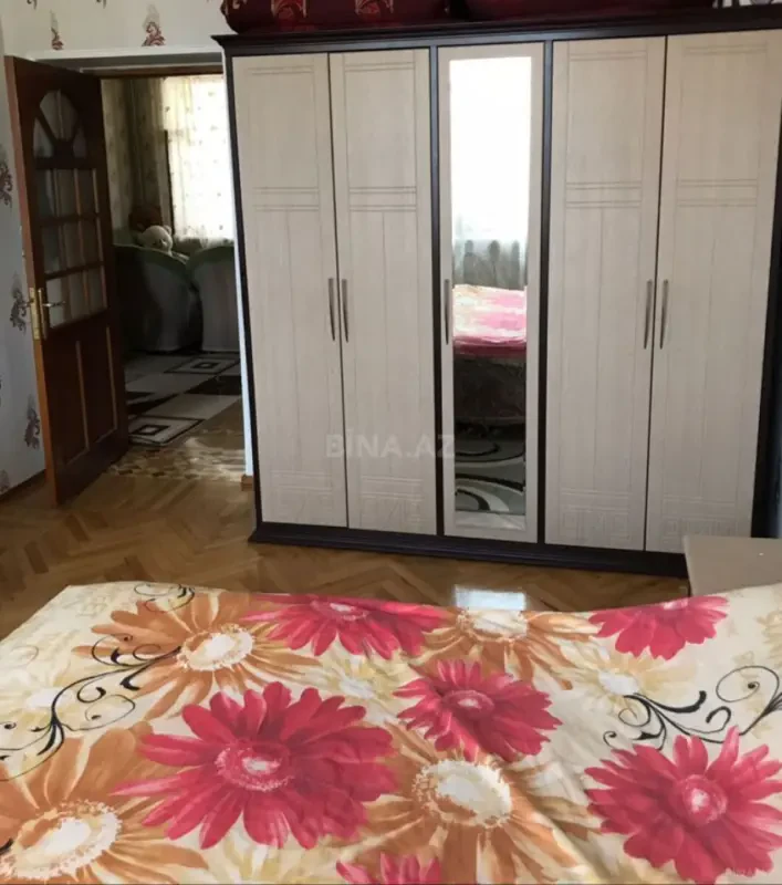 Satılır 3 otaqlı mənzil 70 m²