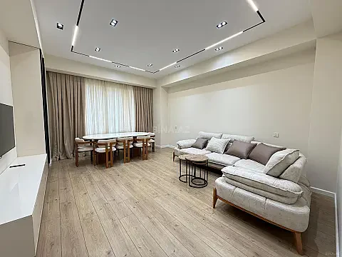 Kirayə verilir 3 otaqlı mənzil 130 m² — Bakı 3 otaq 130.00 m²