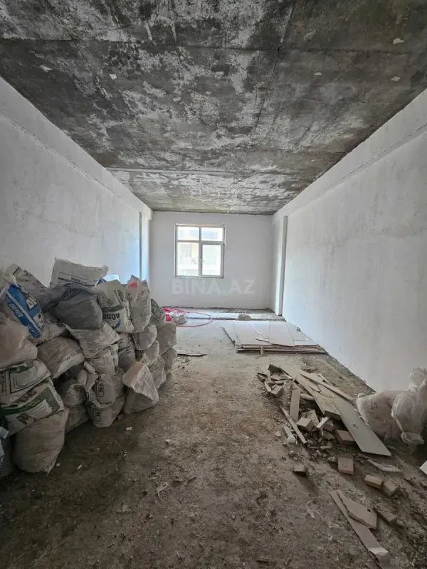 Satılır 4 otaqlı mənzil 150 m²