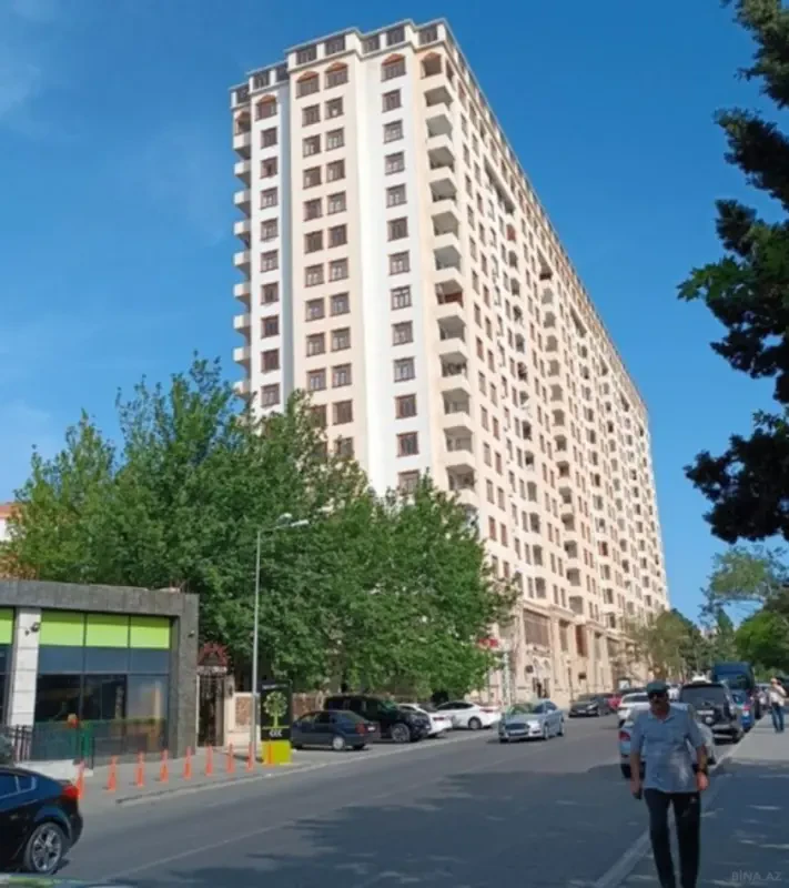 Satılır 3 otaqlı mənzil 105 m²