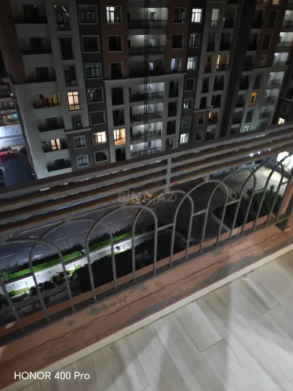 Kirayə verilir 2 otaqlı mənzil 90 m²