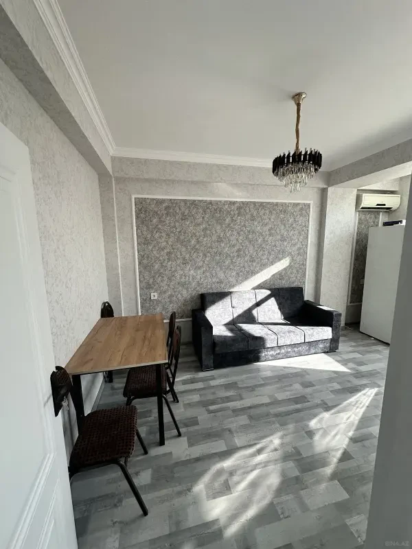 Kirayə verilir 2 otaqlı mənzil 45 m²