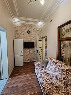 Kirayə verilir 2 otaqlı həyət evi 45 m² — Bakı, İnşaatçılar 2 otaq 45.00 m²