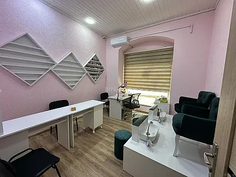 Kirayə verilir obyekt 110 m² — Bakı 110.00 m²