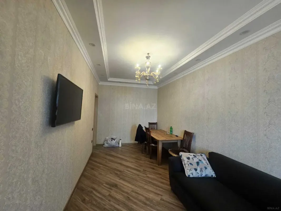 Kirayə verilir 2 otaqlı mənzil 68 m²