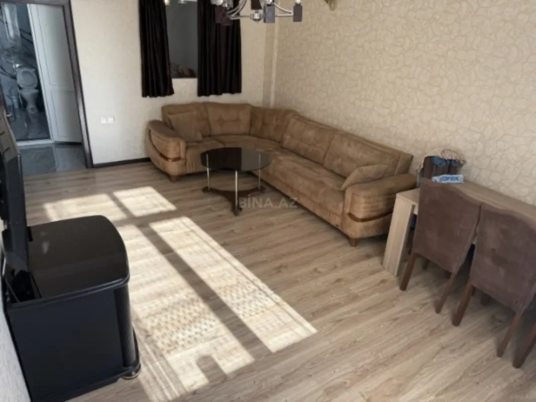 Kirayə verilir 2 otaqlı mənzil 65 m²