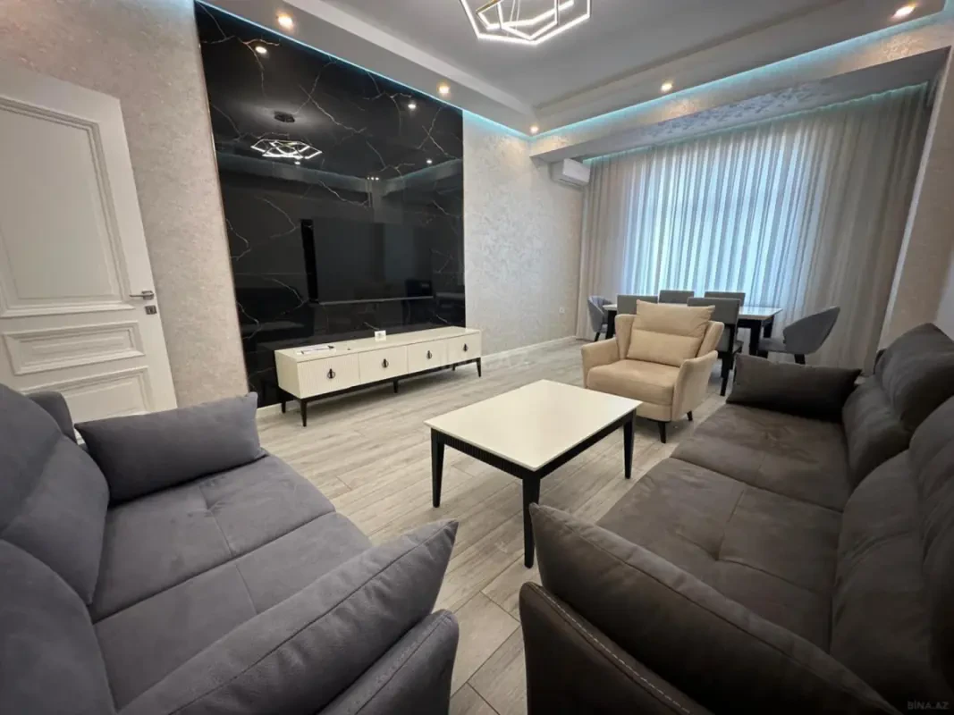 Kirayə verilir 2 otaqlı mənzil 80 m²