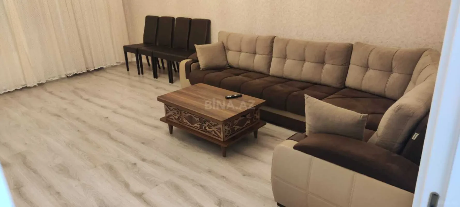 Kirayə verilir 2 otaqlı mənzil 91 m²