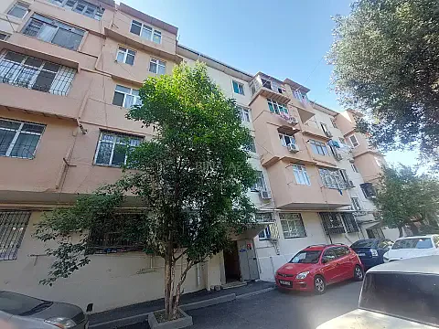 Satılır 3 otaqlı mənzil 55 m² — Bakı, Memar Əcəmi yanı 3 otaq 55.00 m²