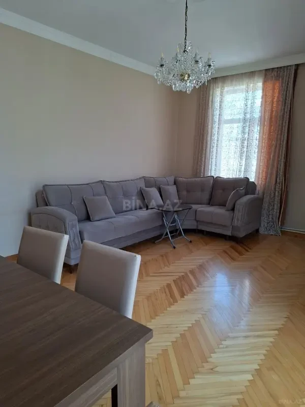 Satılır 1 otaqlı mənzil 35 m²