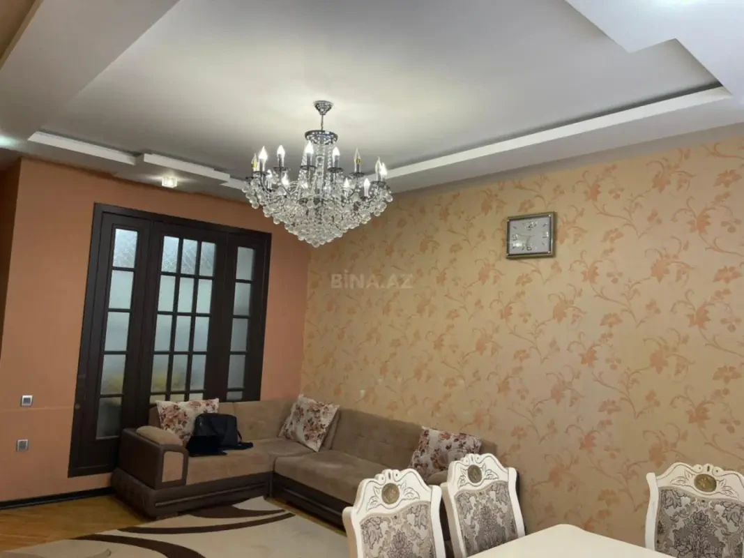 Kirayə verilir 2 otaqlı mənzil 75 m²