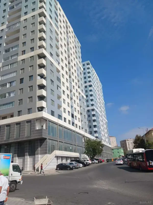 Satılır 3 otaqlı mənzil 110 m²