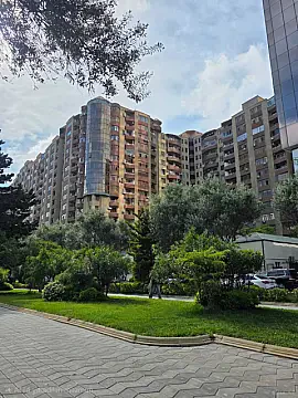 Kirayə verilir 2 otaqlı mənzil 75 m² — Bakı, Xətai 2 otaq 75.00 m²