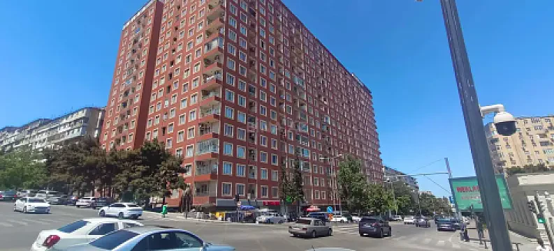 Satılır 2 otaqlı mənzil 52 m² — Bakı, Memar Əcəmi yanı 2 otaq 52.00 m²