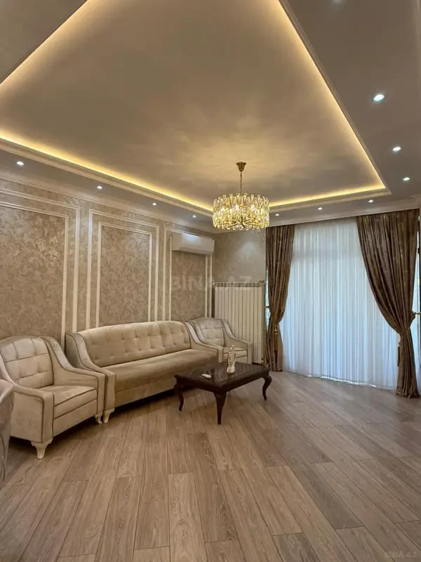 Kirayə verilir 3 otaqlı mənzil 152 m²