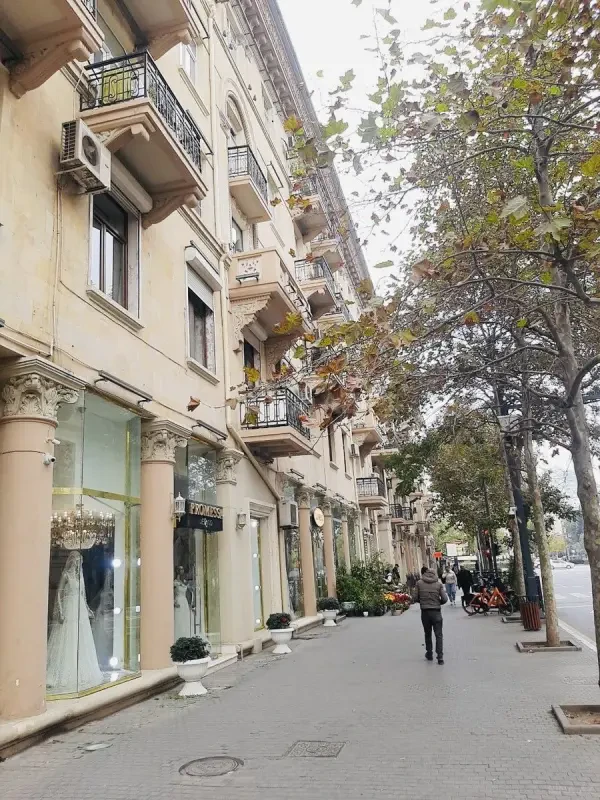 Satılır 3 otaqlı mənzil 70 m²