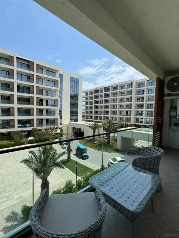 Kirayə verilir 2 otaqlı mənzil 98 m²