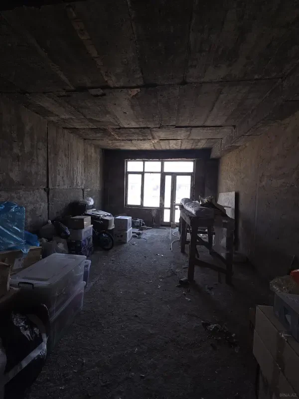Satılır 3 otaqlı mənzil 140 m²