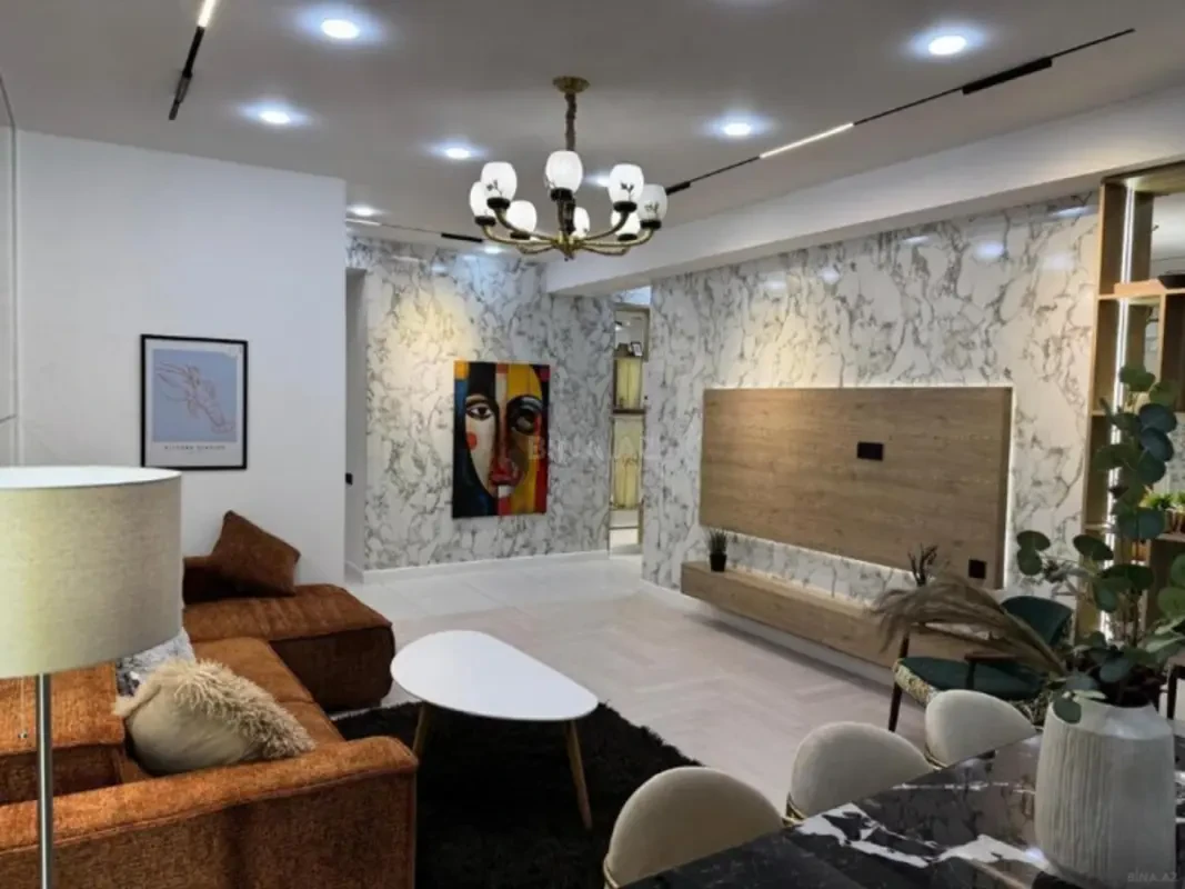 Satılır 3 otaqlı mənzil 117 m²