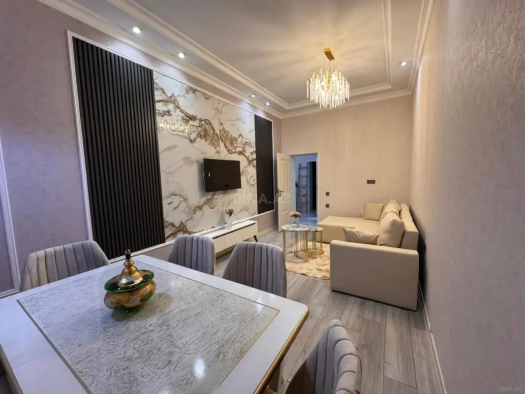 Kirayə verilir 2 otaqlı mənzil 90 m²