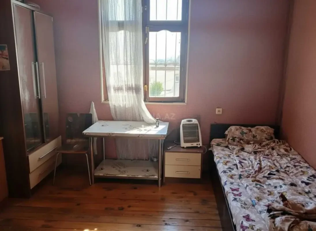Kirayə verilir 2 otaqlı mənzil 90 m²