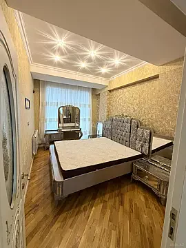 Kirayə verilir 3 otaqlı mənzil 100 m² — Bakı 3 otaq 100.00 m²