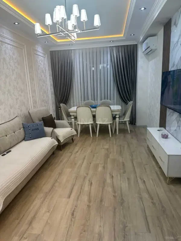Satılır 2 otaqlı mənzil 75 m²