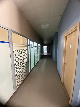 Kirayə verilir 20 otaqlı ofis 750 m² — Bakı 20 otaq 750.00 m²