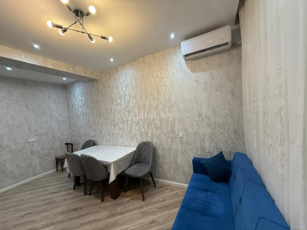 Kirayə verilir 2 otaqlı mənzil 50 m²
