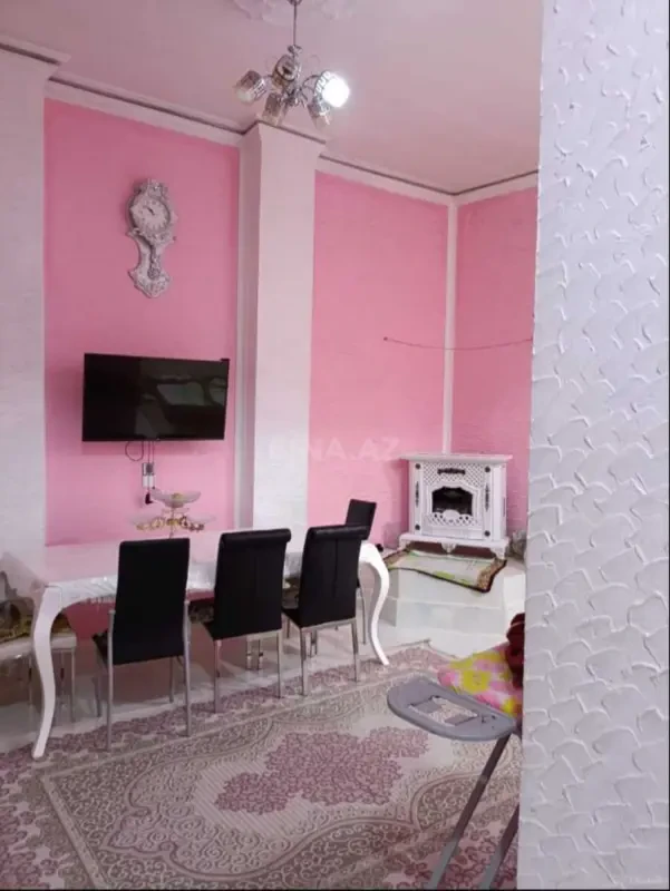 Satılır 6 otaqlı həyət evi 200 m²