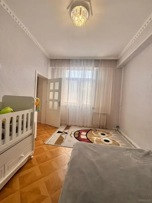 Satılır 3 otaqlı mənzil 96 m²