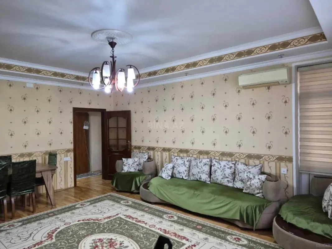 Kirayə verilir 3 otaqlı mənzil 130 m²