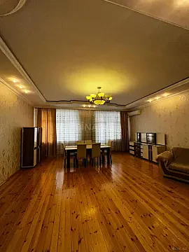 Kirayə verilir 4 otaqlı mənzil 220 m² — Bakı 4 otaq 220.00 m²