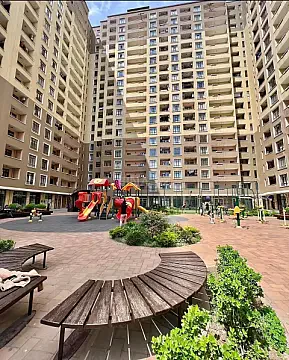 Satılır 3 otaqlı mənzil 118 m² — Bakı, İnşaatçılar 3 otaq 118.00 m²