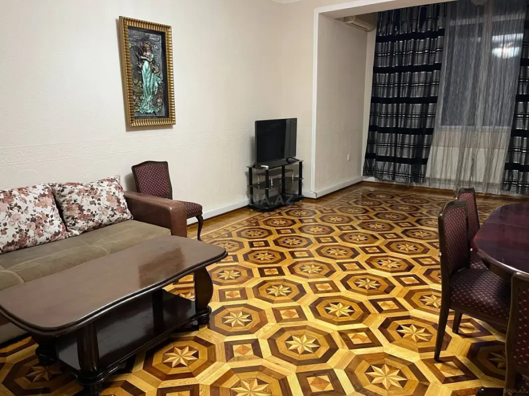 Kirayə verilir 2 otaqlı mənzil 75 m²