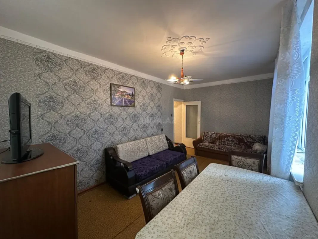 Kirayə verilir 2 otaqlı mənzil 50 m²