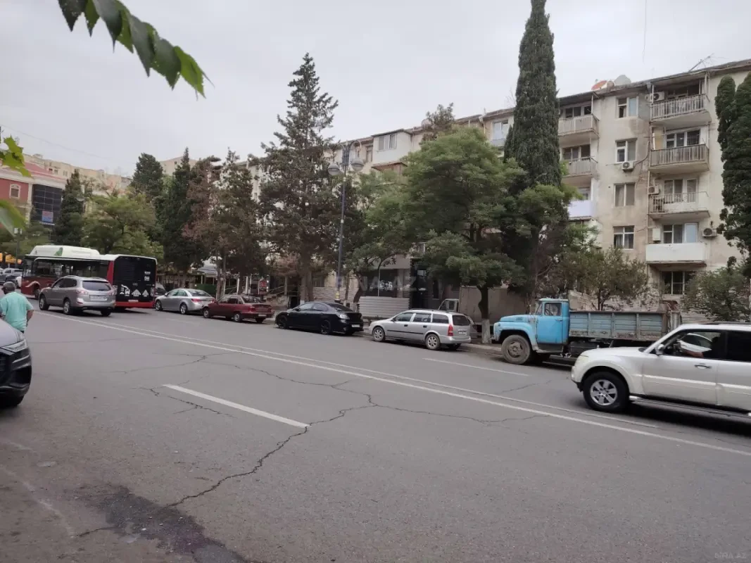 Kirayə verilir 2 otaqlı mənzil 45 m²