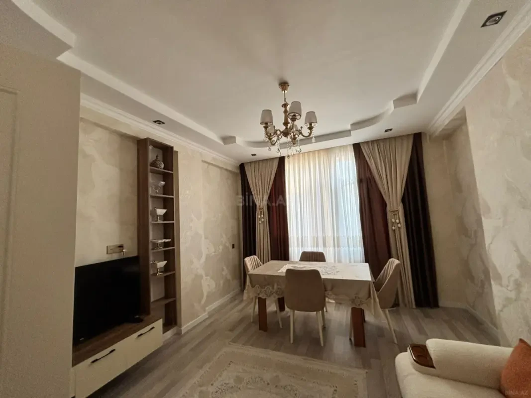 Kirayə verilir 2 otaqlı mənzil 78 m²