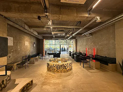 Kirayə verilir obyekt 140 m² — Bakı 140.00 m²
